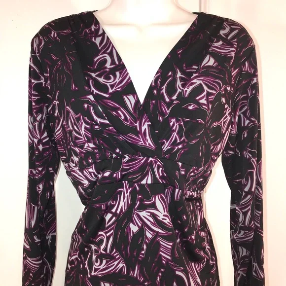 Chico’s Stretchy Purple Print Top, Size M - Picture 3 of 8